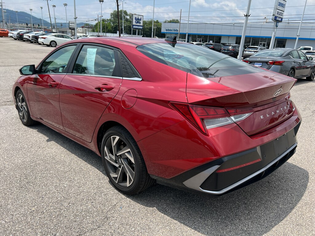 Used 2024 Hyundai Elantra Limited