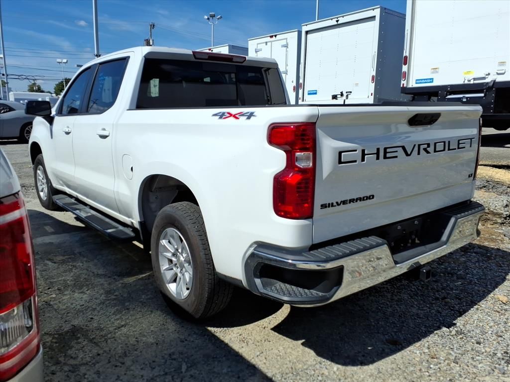 2024 Chevrolet Silverado 1500 LT photo 3