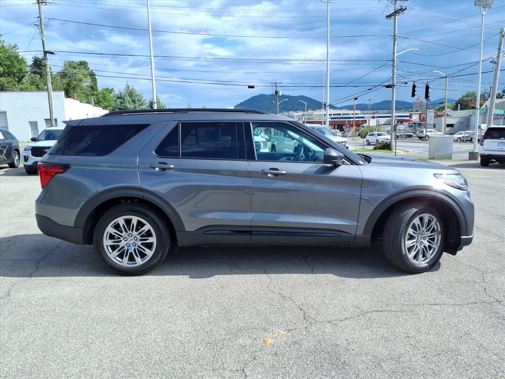 Used 2026 Ford Explorer Active SUV
