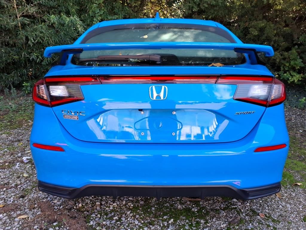 2022 Honda Civic Hatchback Sport photo 3