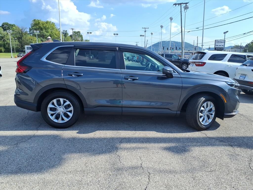 Used 2025 Honda CR-V LX 2WD SUV