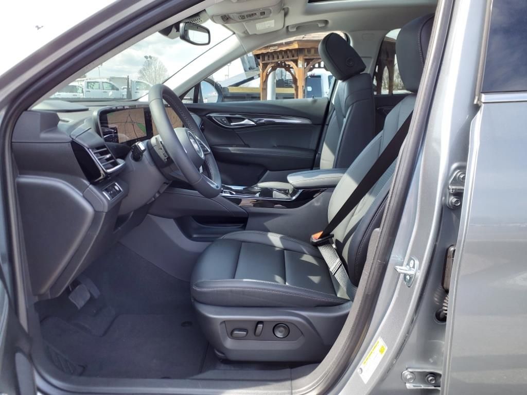 2025 Buick Envision Preferred photo 4