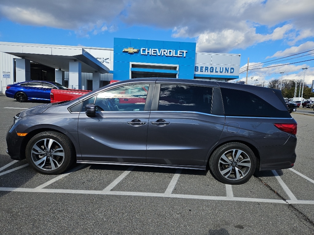 2022 Honda Odyssey Touring's photo
