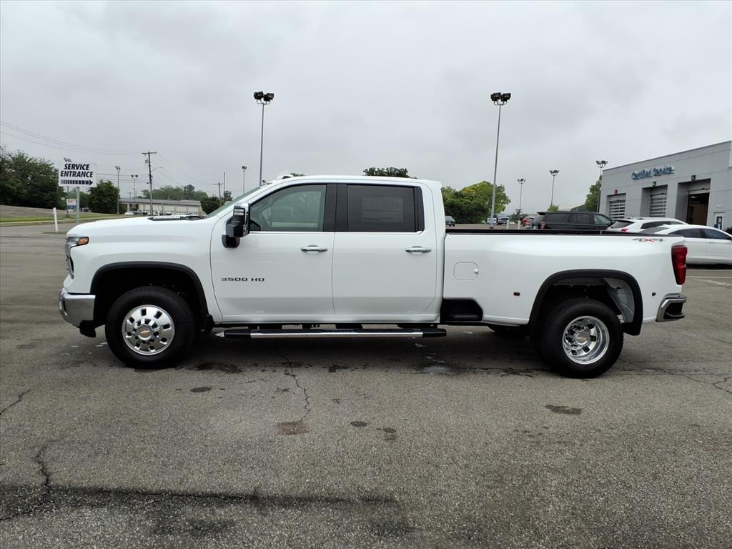 2026 Chevrolet Silverado 3500 HD LTZ - Photo 6