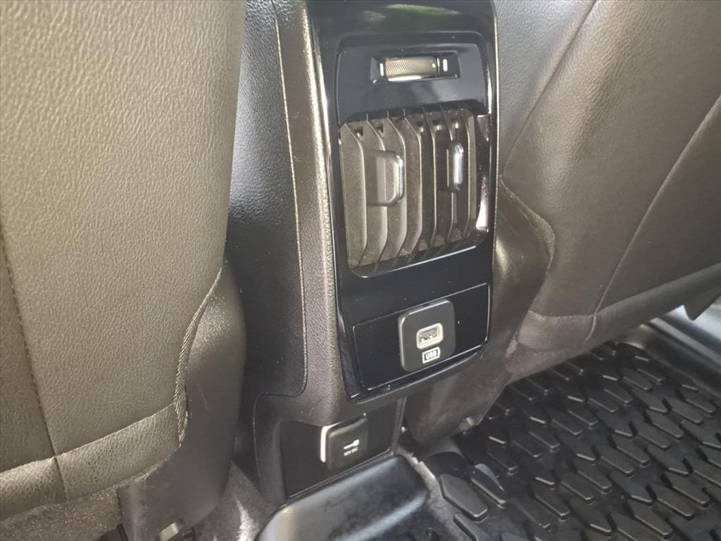 2025 Jeep Compass Limited - Photo 16