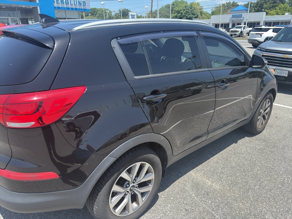 Used 2015 Kia Sportage LX SUV