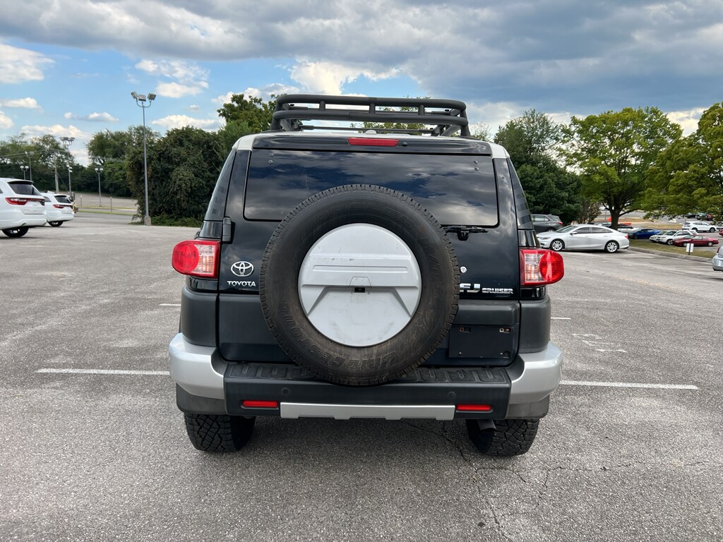 Used 2011 Toyota FJ Cruiser SR SUV