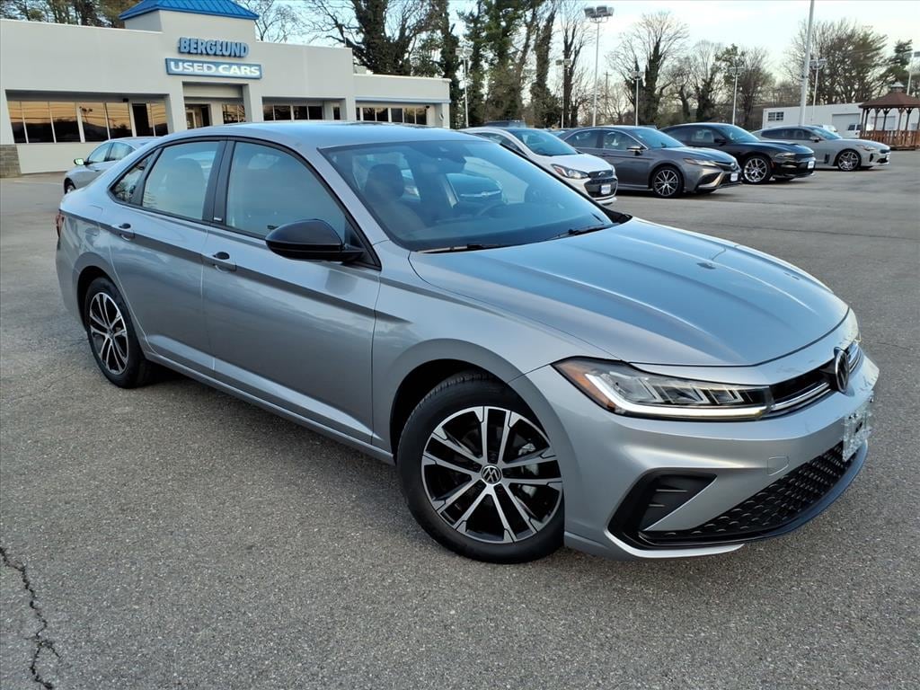 Used 2025 Volkswagen Jetta Sport