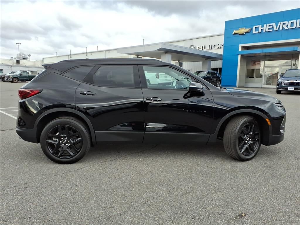 2025 Chevrolet Blazer 3LT photo 3