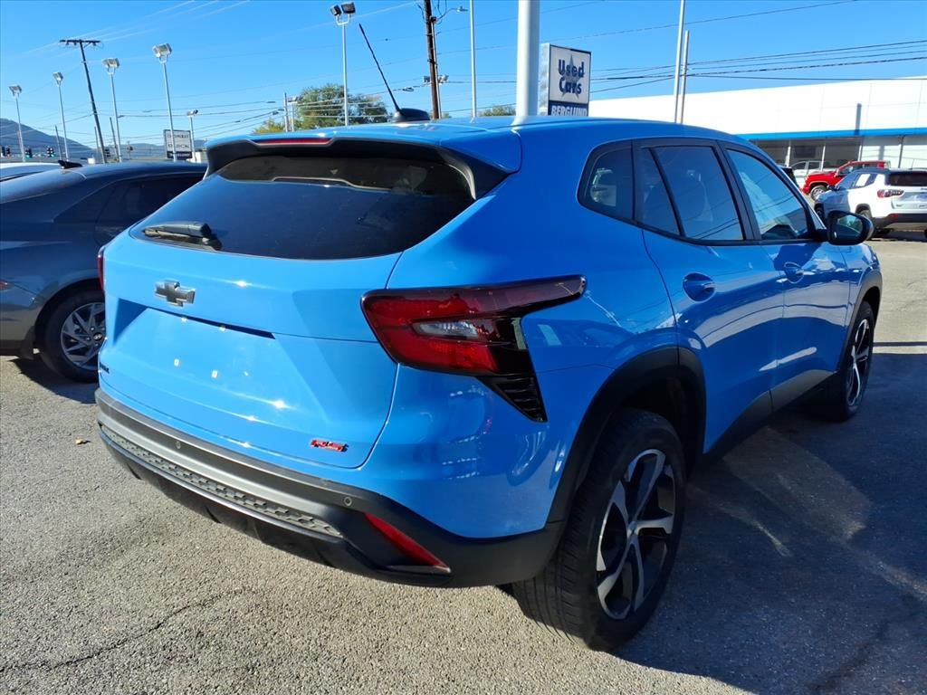 2024 Chevrolet Trax 1 photo 4