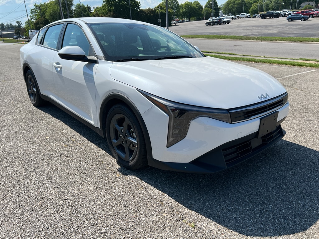 Used 2025 Kia K4 LXS Sedan