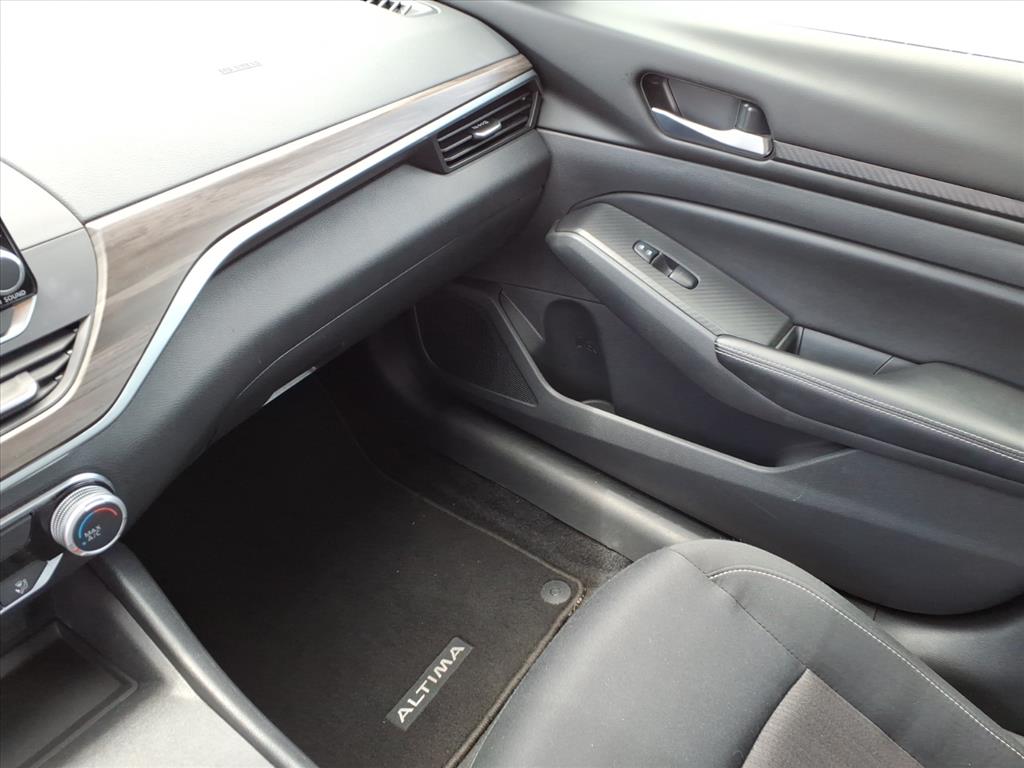 2025 Nissan Altima SV - Photo 34