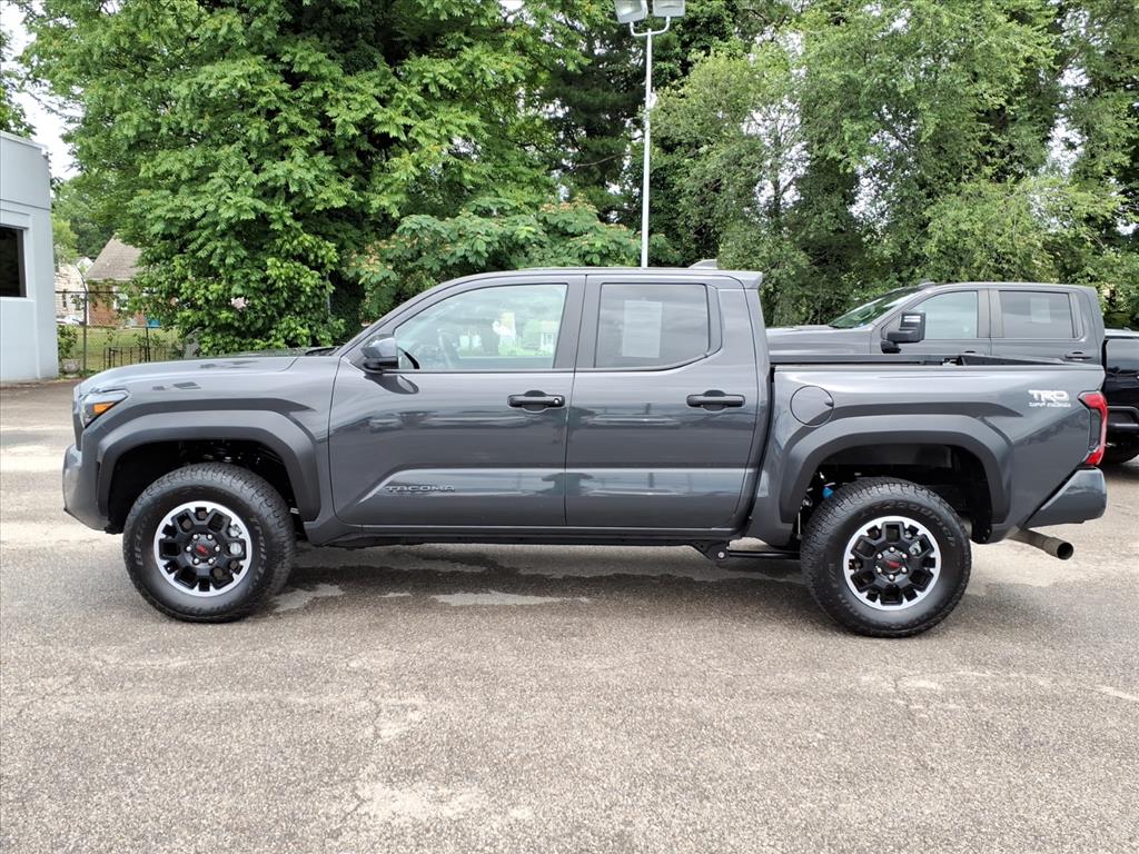 2025 Toyota Tacoma TRD Off Road - Photo 7