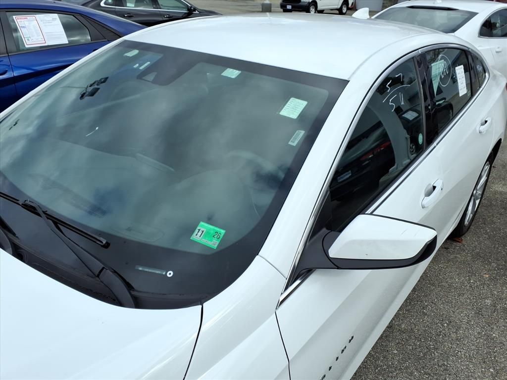 2024 Chevrolet Malibu 1LT photo 4