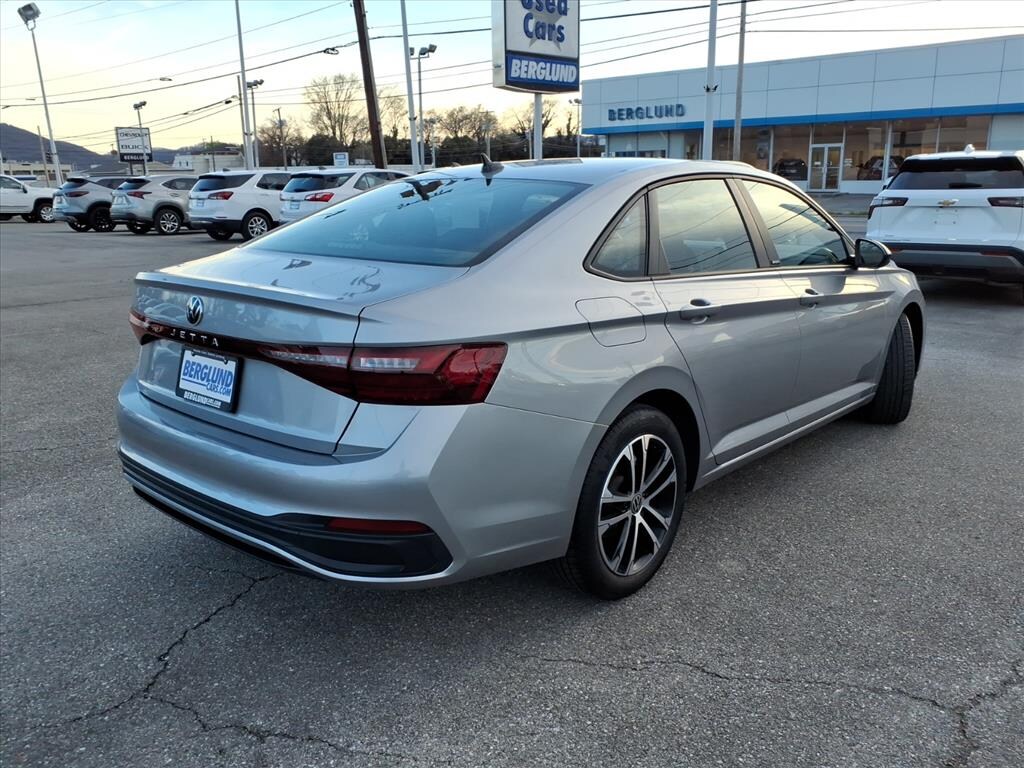 Used 2025 Volkswagen Jetta Sport