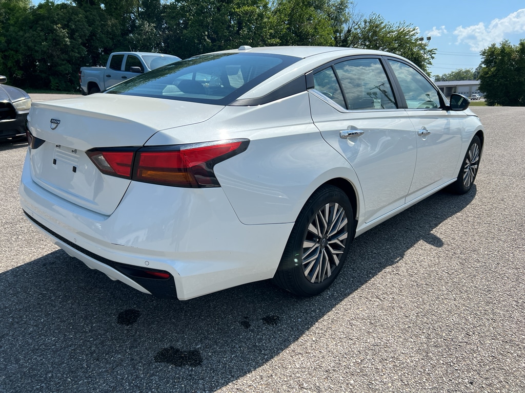 Used 2025 Nissan Altima SV FWD Sedan