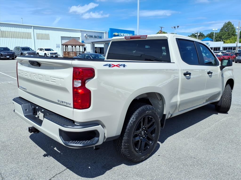 New 2026 Chevrolet Silverado 1500 Custom Truck