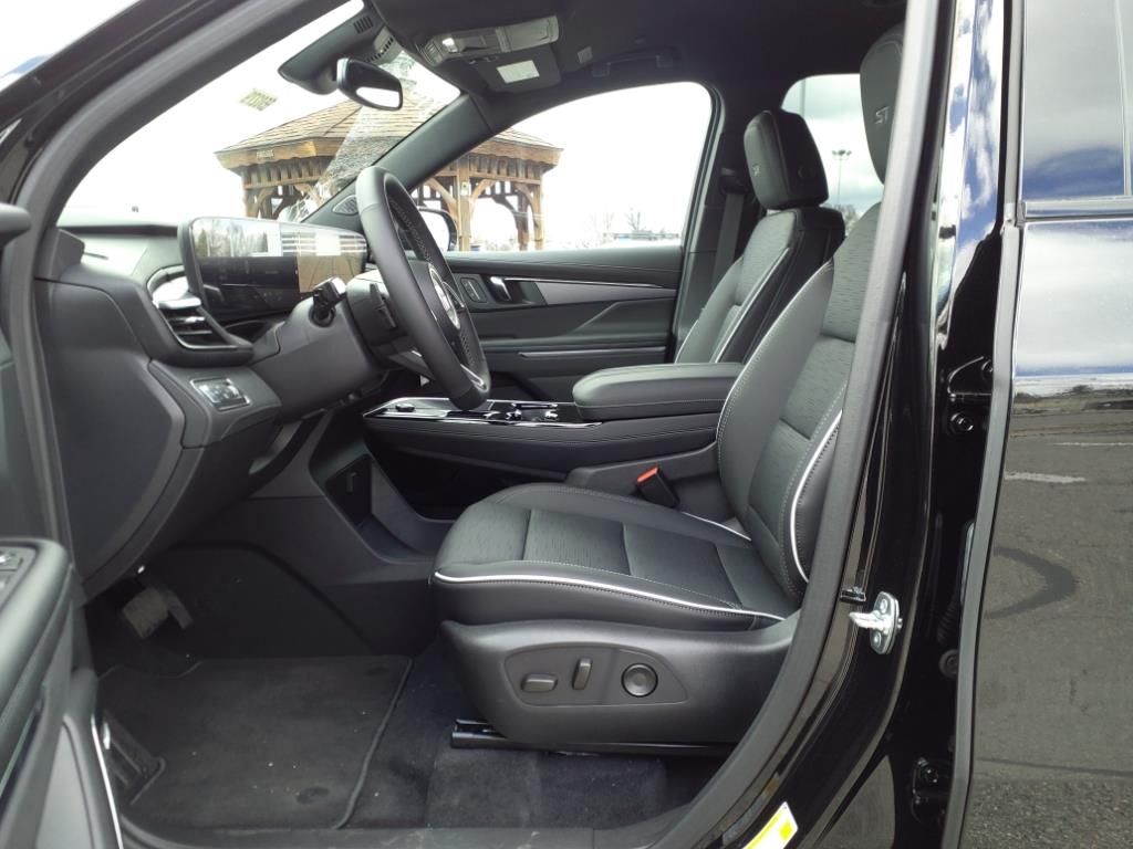 2025 Buick Enclave Sport Touring photo 4