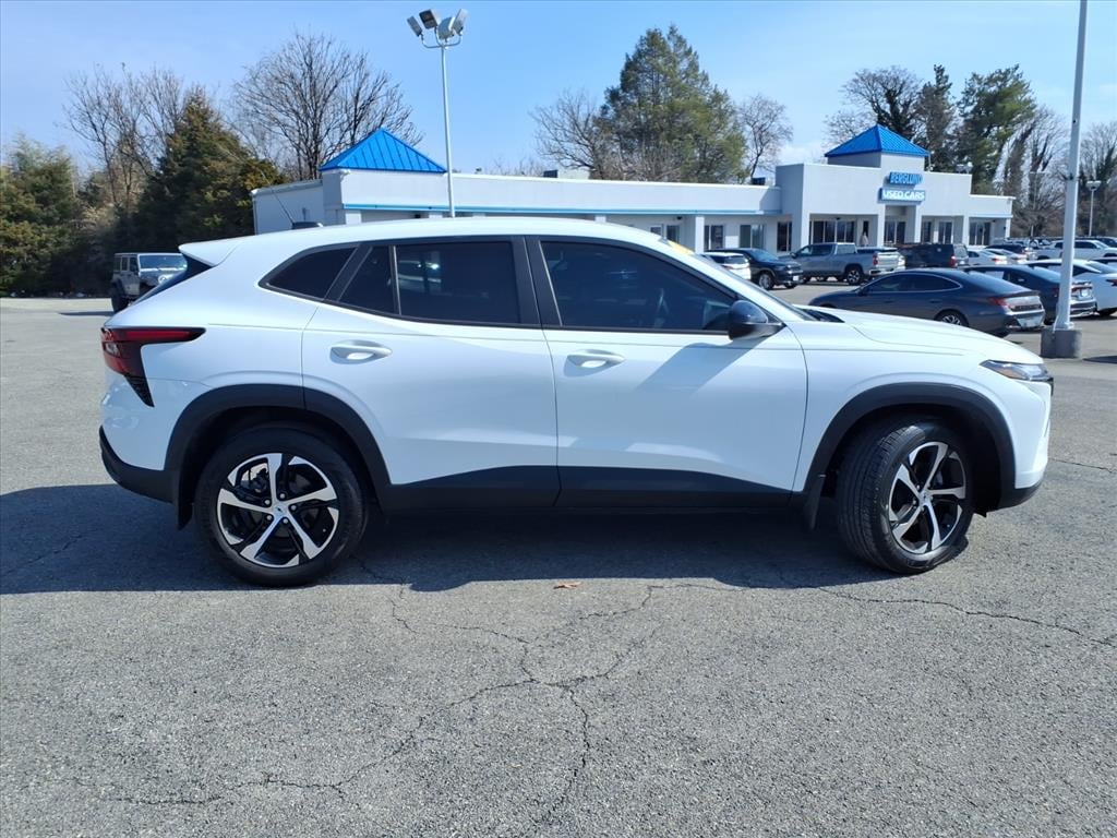 Used 2024 Chevrolet Trax 1RS SUV