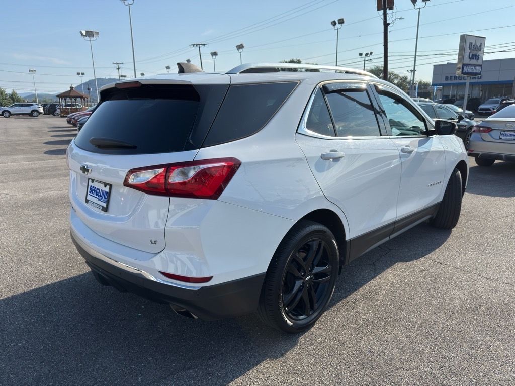 2020 Chevrolet Equinox LT photo 3