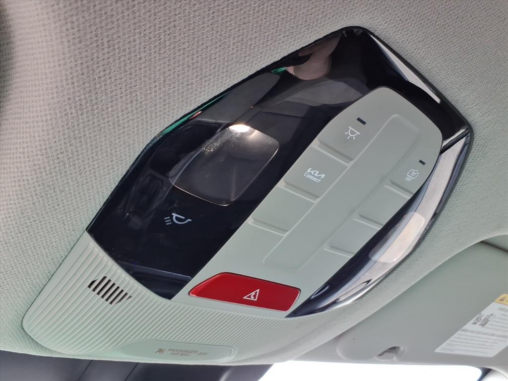 2025 Kia K4 LXS - Photo 34