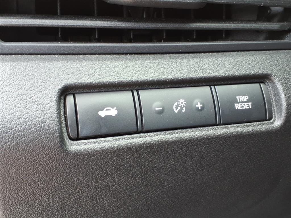 2025 Nissan Altima SV - Photo 23