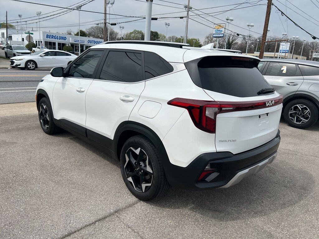 Used 2025 Kia Seltos EX