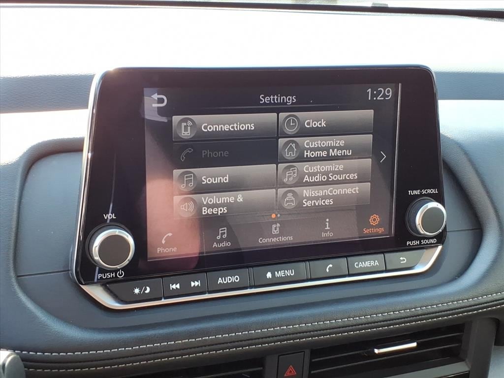 2025 Nissan Rogue SV - Photo 28