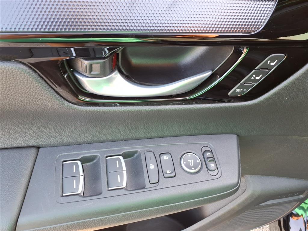 2025 Honda CR-V Sport Touring - Photo 20