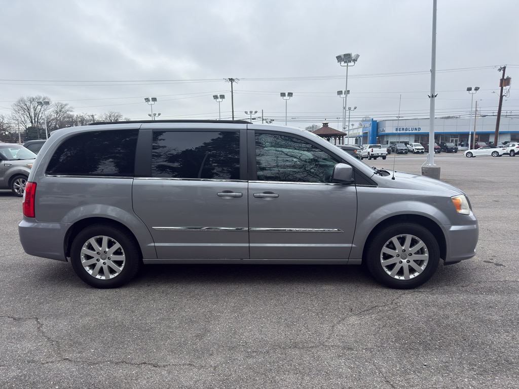 Used 2013 Chrysler Town & Country Touring
