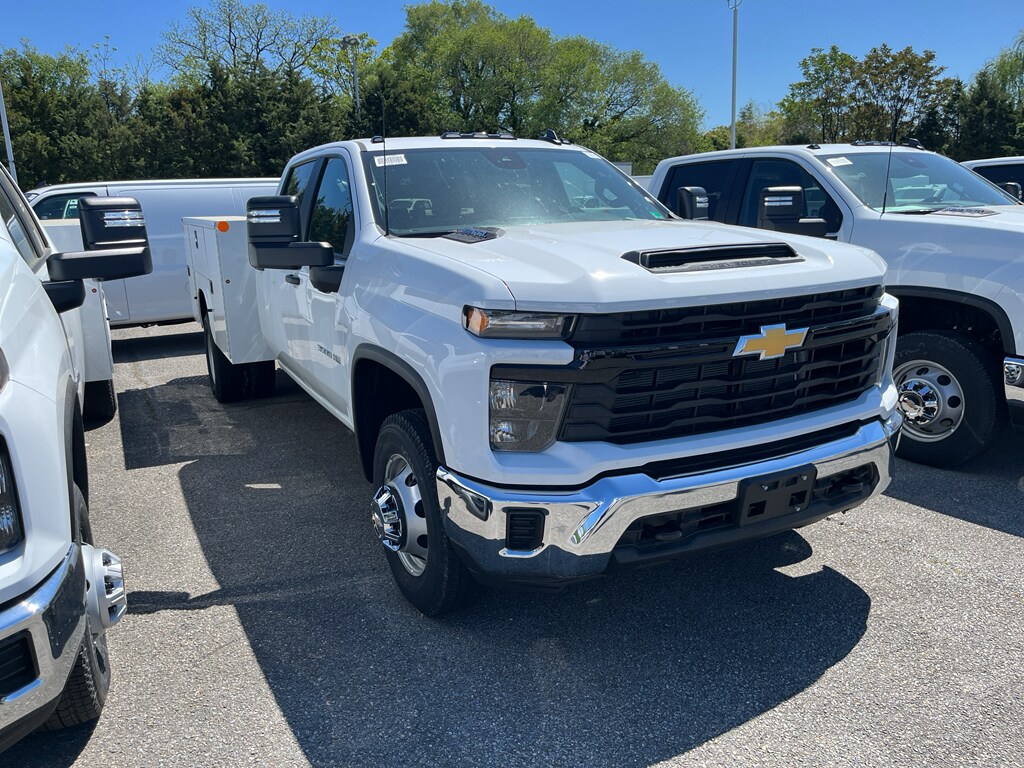 New 2025 Chevrolet Silverado 3500 HD Chassis Cab Work Truck Truck