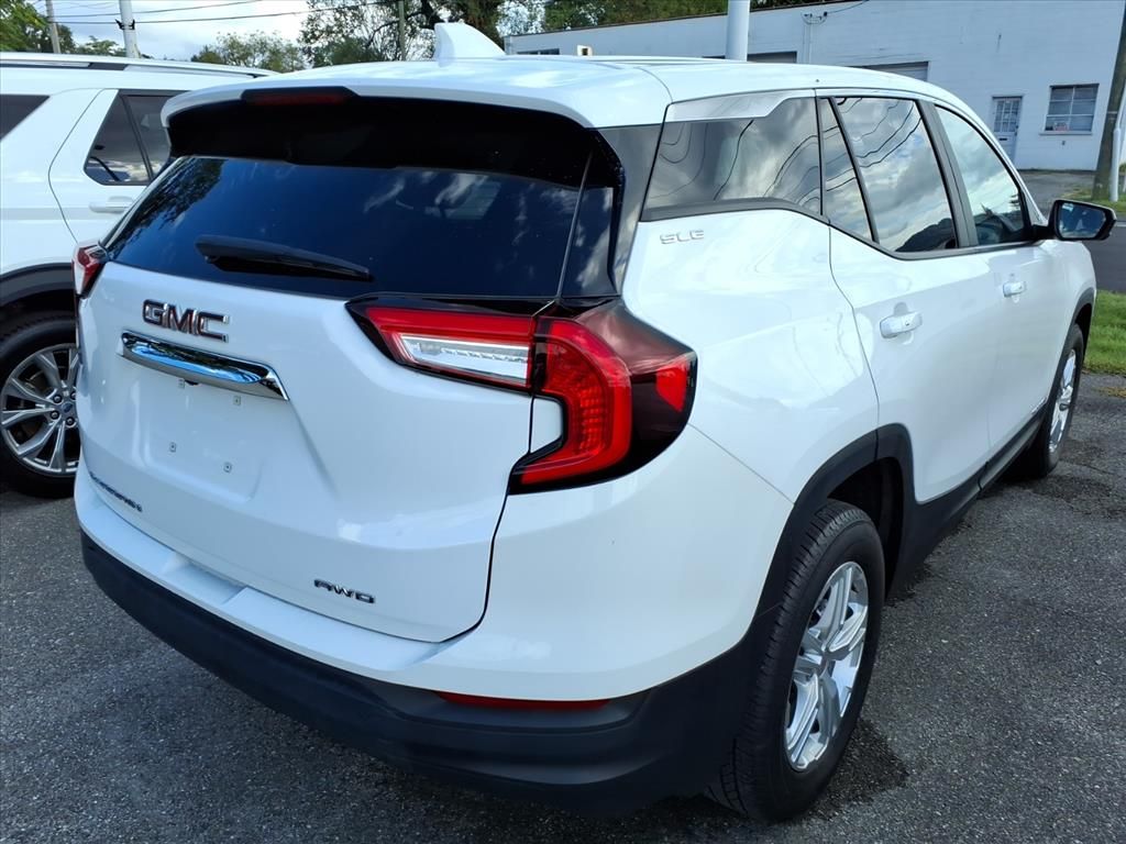 2024 Gmc Terrain SLE photo 4