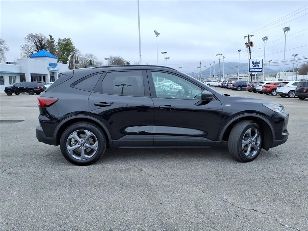 Used 2025 Ford Escape ST-Line
