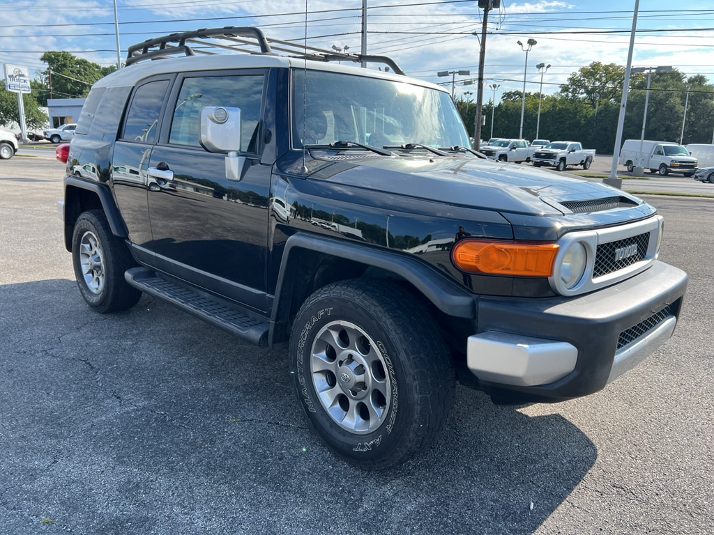 Used 2011 Toyota FJ Cruiser SR SUV