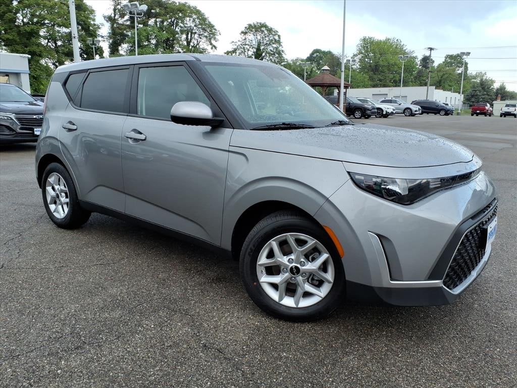 Used 2024 Kia Soul LX Crossover