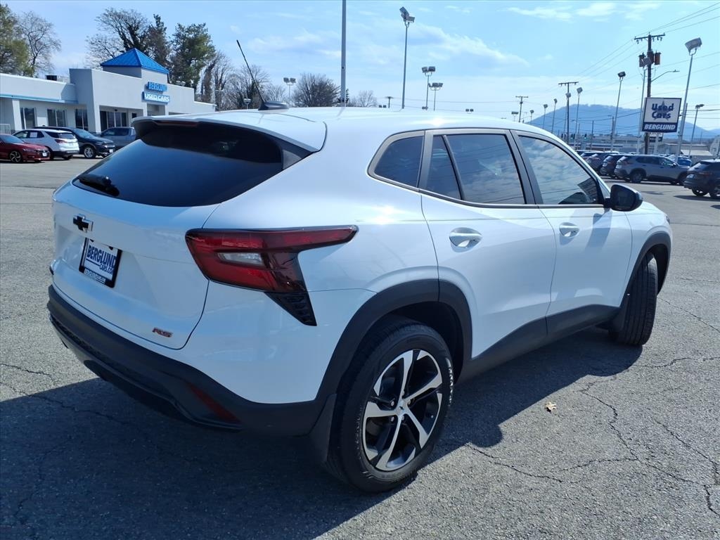 Used 2024 Chevrolet Trax 1RS SUV