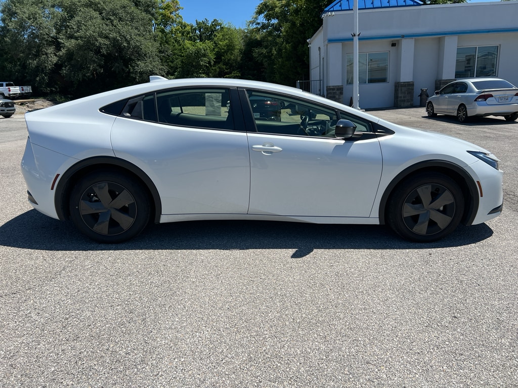 Used 2024 Toyota Prius LE