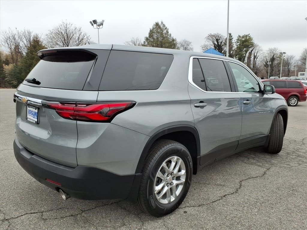 Used 2023 Chevrolet Traverse LS SUV