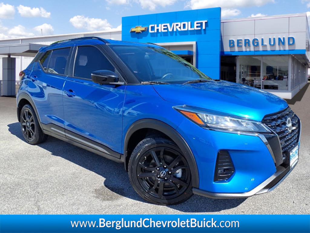 Used 2023 Nissan Kicks SR Xtronic CVT SUV