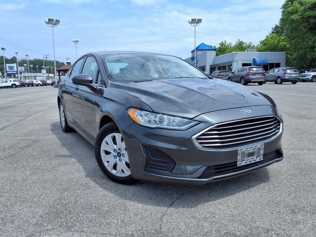 Used 2019 Ford Fusion S with VIN 3FA6P0G70KR246368 for sale in Roanoke, VA