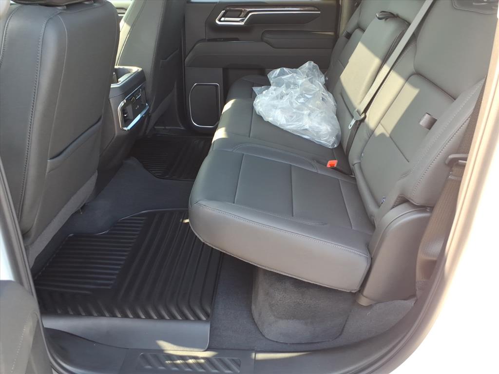 2026 Chevrolet Silverado 2500 HD LTZ - Photo 10