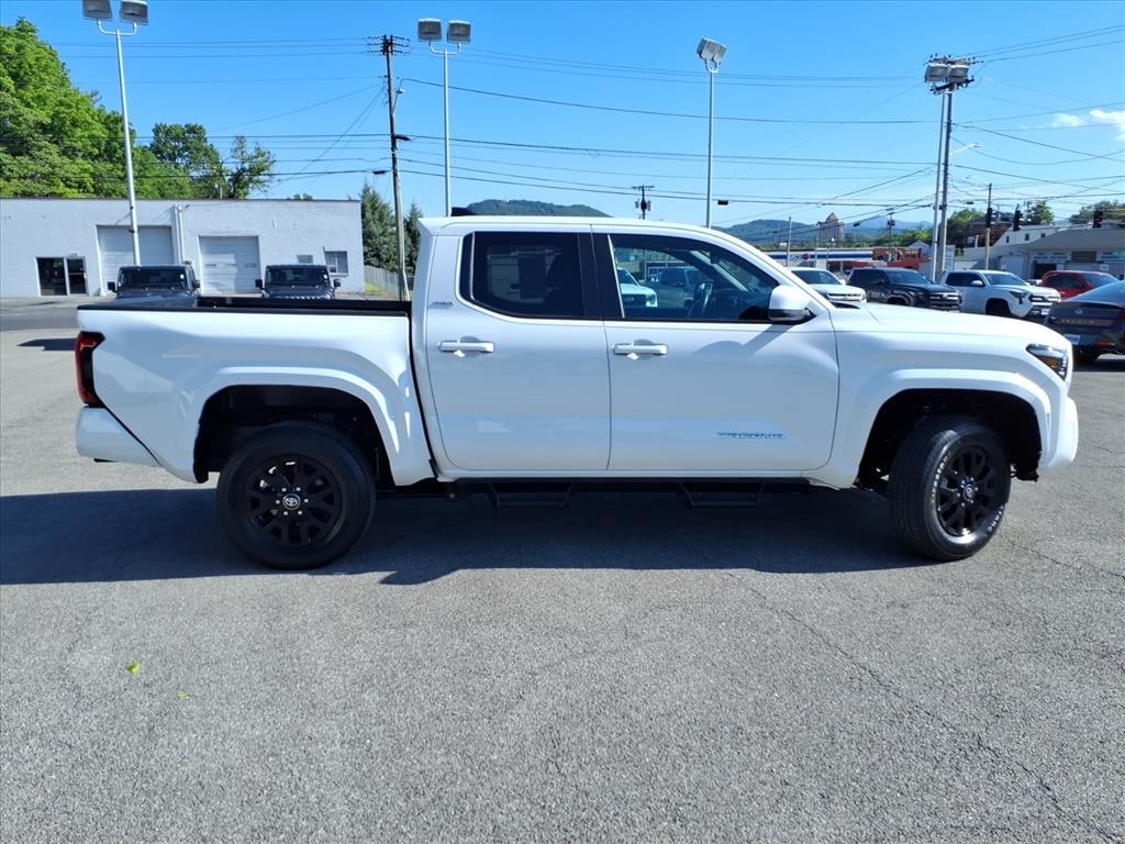 Used 2024 Toyota Tacoma SR5 Truck