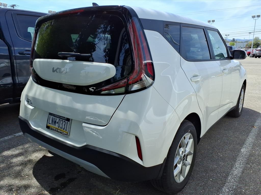 Used 2025 Kia Soul LX