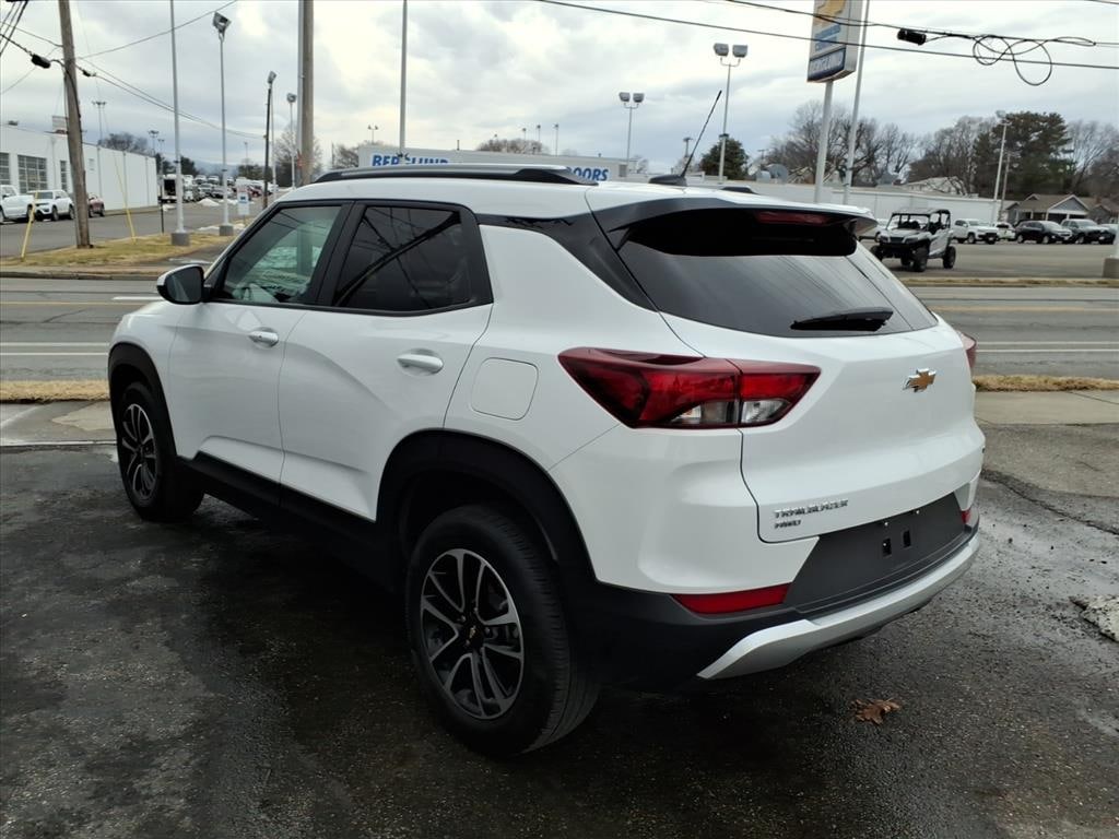 Used 2025 Chevrolet Trailblazer LT SUV