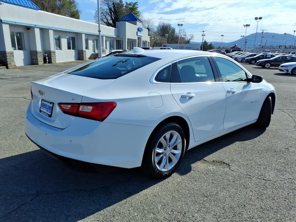 2024 Chevrolet Malibu 1LT photo 4