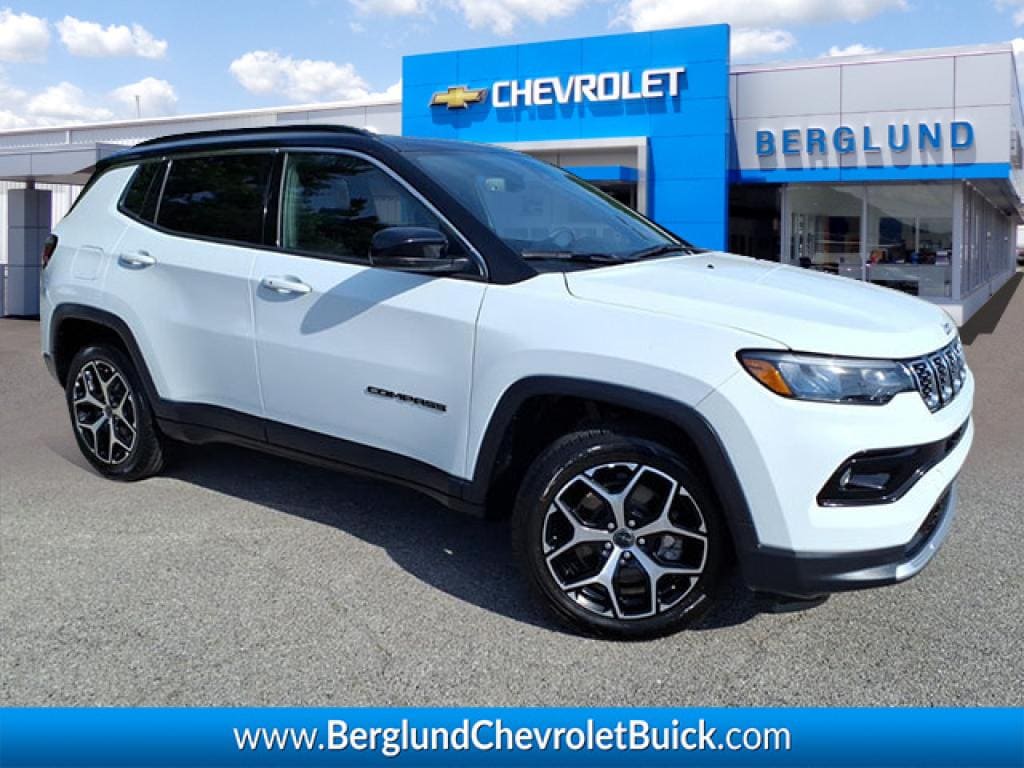 Used 2025 Jeep Compass Limited 4x4 SUV