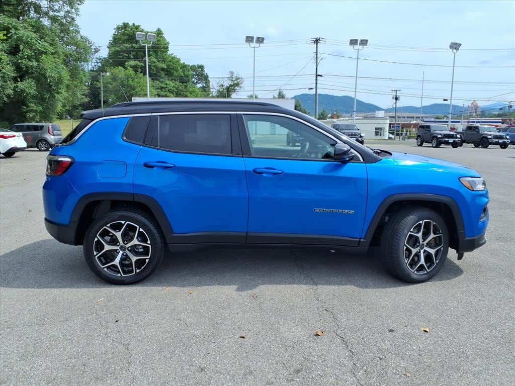 Used 2025 Jeep Compass Limited 4x4 SUV