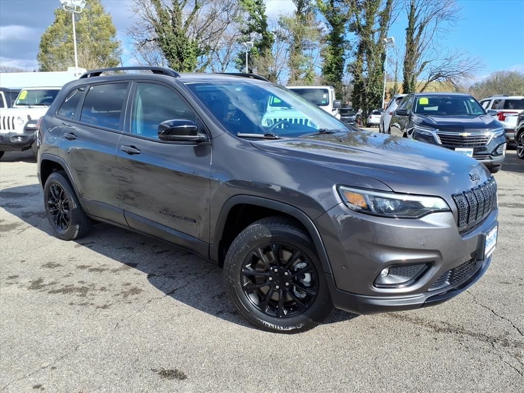 2023 Jeep Cherokee Altitude Lux's photo