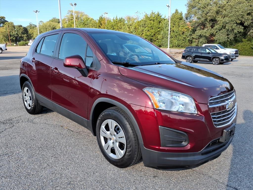 Used 2016 Chevrolet Trax LS with VIN 3GNCJKSB3GL245223 for sale in Roanoke, VA