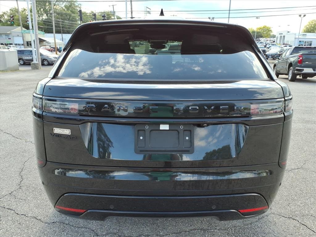 Used 2025 Land Rover Range Rover Velar Dynamic SE